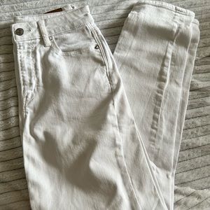 White American eagle mom jeans